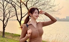 波动少女2中文版下载